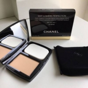Chanel 香奈儿 纯净光采控油粉饼 多色 SPF10 13g Prime会员免费直邮