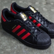 Adidas Superstar 大童黑红金标贝壳头