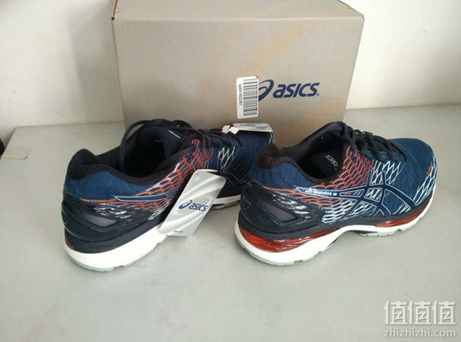 asics02亚瑟士gelnimbus18跑鞋宽版标准版区别及上脚