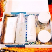 Omorovicza匈牙利皇后明星5套装（皇后水30ml+洁面膏30ml+洁面膏15ml+面膜15ml+乳液30ml）