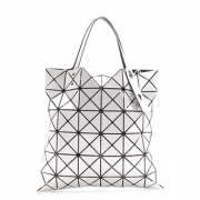 三宅一生（ISSEY MIYAKE） bao bao 手提包 百搭时尚单品，小编同款