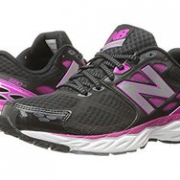 New Balance W680v3 女士跑鞋