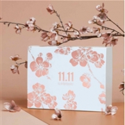Lookfantastic双十一美颜桃花盒开卖啦  价值1800元