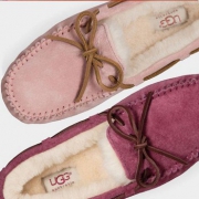 UGG Dakota Moccasin 女士羊皮毛一体豆豆鞋
