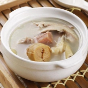 是谁说营养都在汤里的？吃肉才是正道啊！