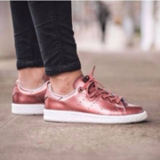 adidas 阿迪达斯 Stan Smith Boost 玫瑰金色 女款休闲运动鞋 $50