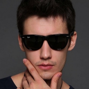 Ray-Ban 男女皆可用太阳眼镜 RB2140F