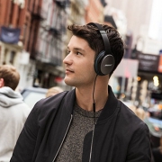 Bose  QuietComfort 25 有源消噪头戴式耳机
