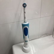 BRAUN 博朗 Oralb 欧乐-B 电动牙刷使用感受