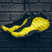 霸气，Nike 耐克 Air Foamposite One “Wu-Tang” 篮球鞋上脚