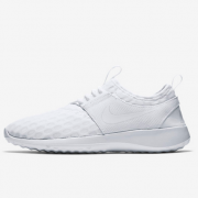 Nike Juvenate 女子运动鞋