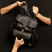 Mybag官网黑五大促，额外65折专场、outlet额外7折、Cambridge Satchel5折、Aspinal of London6折等超多新低折扣满£50免费直邮