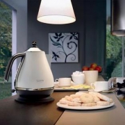 德龙（Delonghi） KBO2001 电水壶 意式复古系列