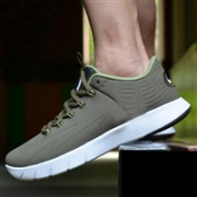 下单3折+银行卡满减优惠！Nike 耐克 LUNAR HYPERREV LOW EXT男鞋 复古绿