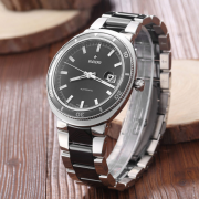 雷达（RADO）    D-Star 帝星系列 R15959152 男款时装腕表 精密陶瓷机身 防水200米