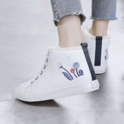 人本 冬季女鞋文艺高帮加绒保暖小白鞋