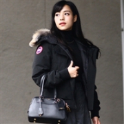 2017AW新作：Canada Goose LADIES LABRADOR 7967JL-SZ 女士短款羽绒服