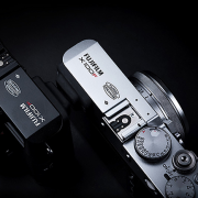 富士（FUJIFILM）  X100F 黑色 扫街神器 优雅格调 旁轴外观