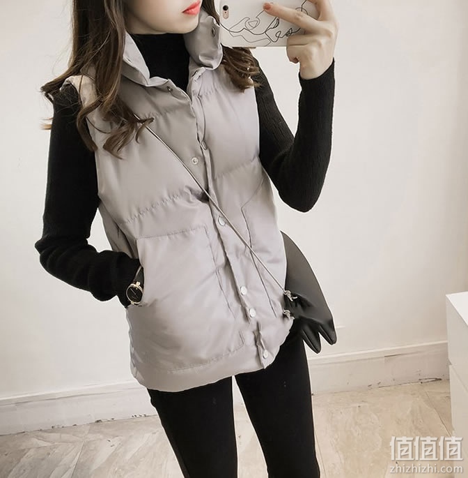 愫惠君女士马甲棉服