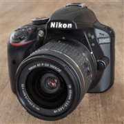 Nikon 尼康 D3400 DX DSLR 18-55mm VR+70-300mm 单反套机 官翻版