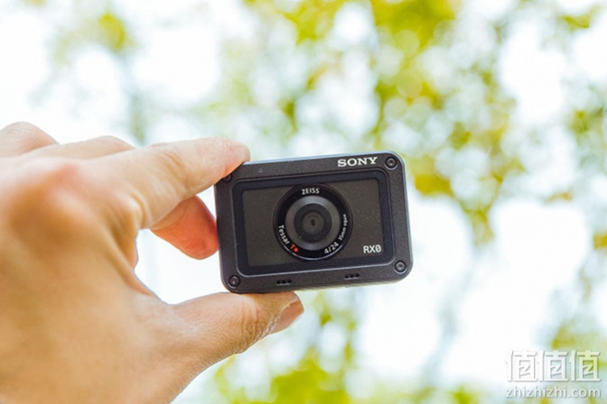 Sony 索尼迷你黑卡RX0便携数码相机样张欣赏