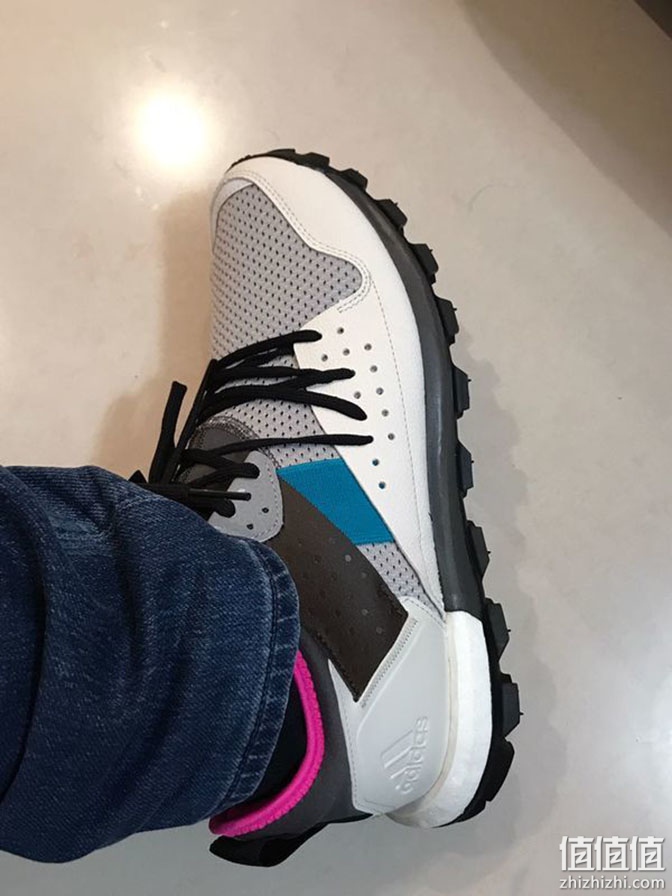 Adidas 阿迪达斯 Kolor Response Trai 联名款徒步鞋上脚