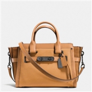 COACH 寇驰 Swagger 27 in Mixed Leather 女士手提包