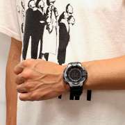 卡西欧（CASIO）  PRG-270-7CR 三重感应 反显 太阳能登山表
