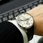 汉米尔顿（Hamilton） JazzMaster  H42615753 男款自动机械腕表 爵士系列
