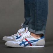 Onitsuka Tiger鬼冢虎Serrano 中性翻毛复古鞋 经典色