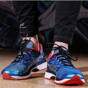 ASICS亚瑟士 Gel-Cumulus 18 T6C3N男士次顶级缓震跑鞋*2双  两色可选