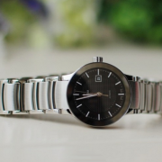 雷达（RADO） Centrix 晶萃系列 R30940163 女士机械腕表 典雅简约