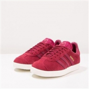 限US .8尺码：Adidas 阿迪达斯 Originals Gazelle男士休闲运动鞋 酒红色