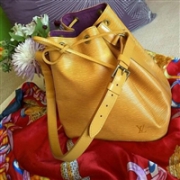 LOUIS VUITTON VINTAGE 复古Petit Noe经典水桶包  黄色款