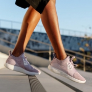 NIKE 耐克 LunarCharge W PRM 女子轻质慢跑鞋 923286