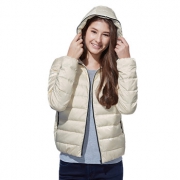 班尼路 女子连帽羽绒服*3件