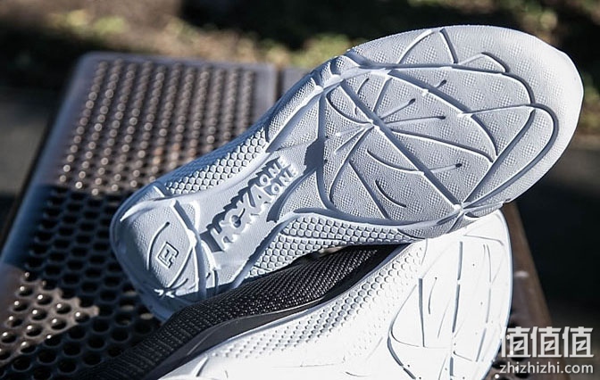 Hoka One One Hupana 跑步鞋开箱体验