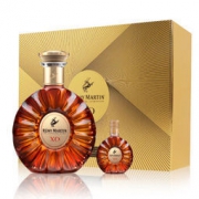 REMY MARTIN 人头马 X.O优质香槟区干邑白兰地 700ml 新版礼盒