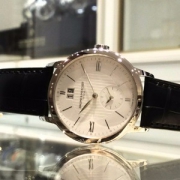 Baume and Mercier 名士 CLASSIMA EXECUTIVES系列 MOA10218 男士时装腕表