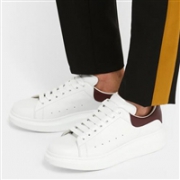 Mr.Porter美国官网精选Balenciaga、Adidas Originals、Givenchy等大牌男士时尚鞋履