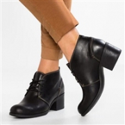 Clarks其乐 Maypearl Flora女士真皮系带短靴