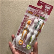 Combi 康贝 宝宝乳牙训练护齿安全牙刷 3阶段套装