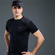 反季白菜：Asics 亚瑟士 fuzeX 男士短袖T恤 三色