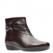 亚马逊海外购：US5码，Clarks 其乐 Everlay Mandy 女士真皮短靴 Prime会员免费直邮含税