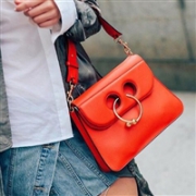 年度It bag，JW Anderson 女士中号Pierce手袋