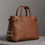 国内￥12500，BURBERRY 巴宝莉 中号 House 格纹拼皮革班纳手袋