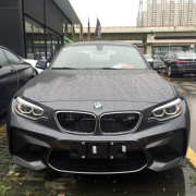 宝马（BMW） M2 Coupe 矿石灰/黑内 现车优惠11.5个点 同价3.0T最强钢炮