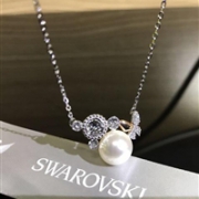2.3折！Swarovski施华洛世奇 cute 蝴蝶珍珠项链