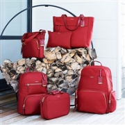 TUMI 图米 Halle Voyageur  Backpack 红色双肩包