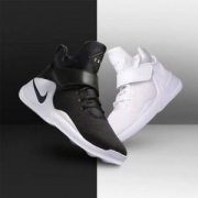 NIKE 耐克 KWAZI 中性休闲运动鞋